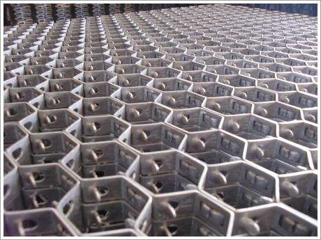 龜甲網(wǎng)耐磨襯里